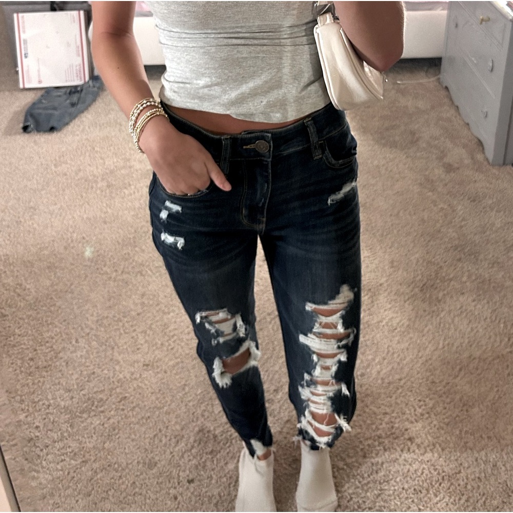 American Eagle dark blue ripped skinny jeans!